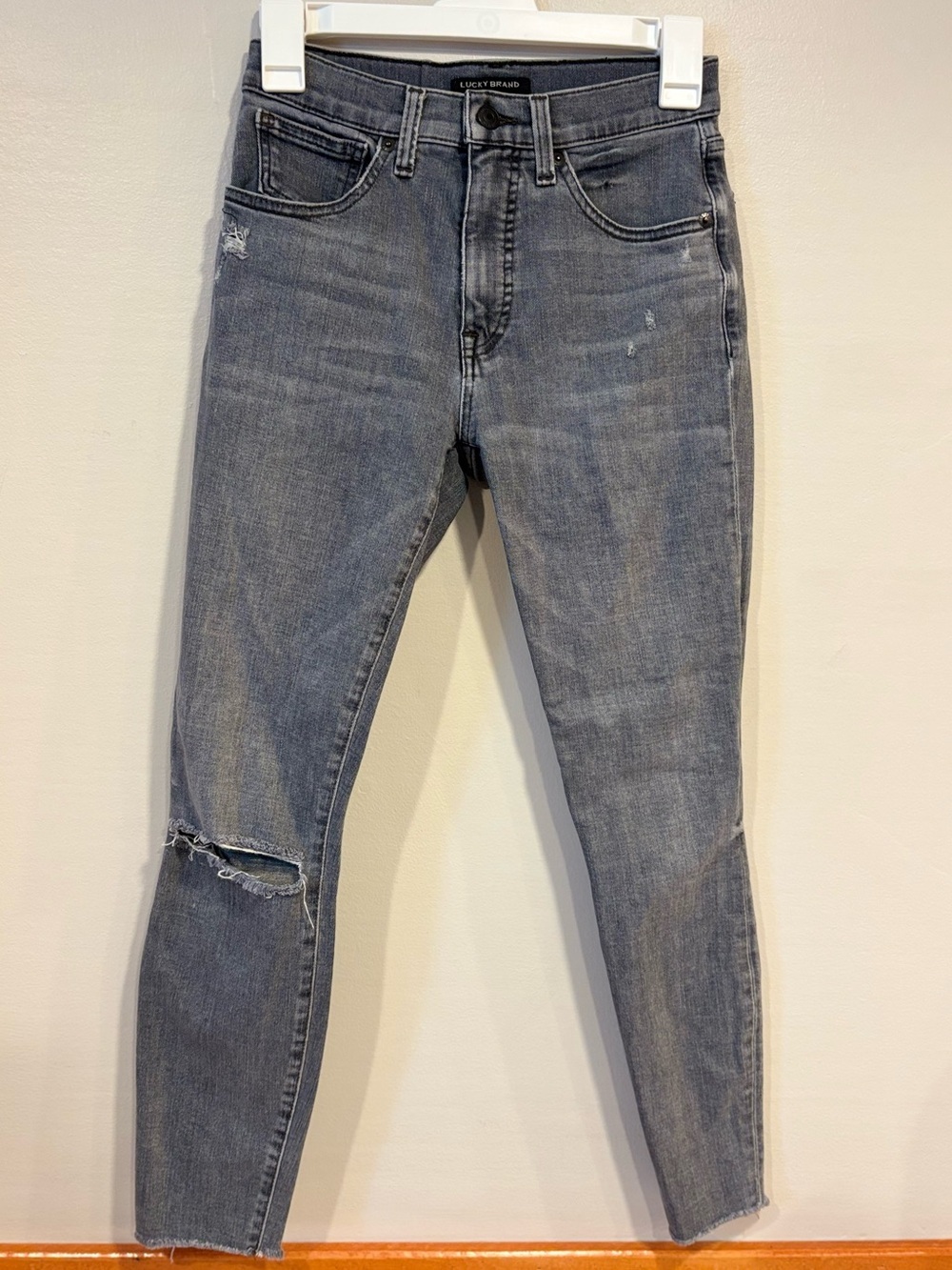 Lucky Brand Bridgette High Rise Skinny Jeans Gray Distressed Women's Size 24
